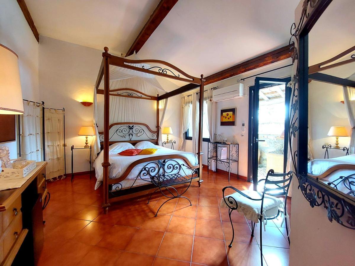 La Bergerie Du Moulin (Adults Only) Bed & Breakfast Taradeau Bagian luar foto