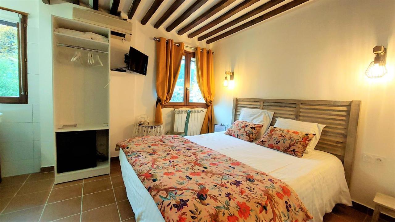 La Bergerie Du Moulin (Adults Only) Bed & Breakfast Taradeau Bagian luar foto