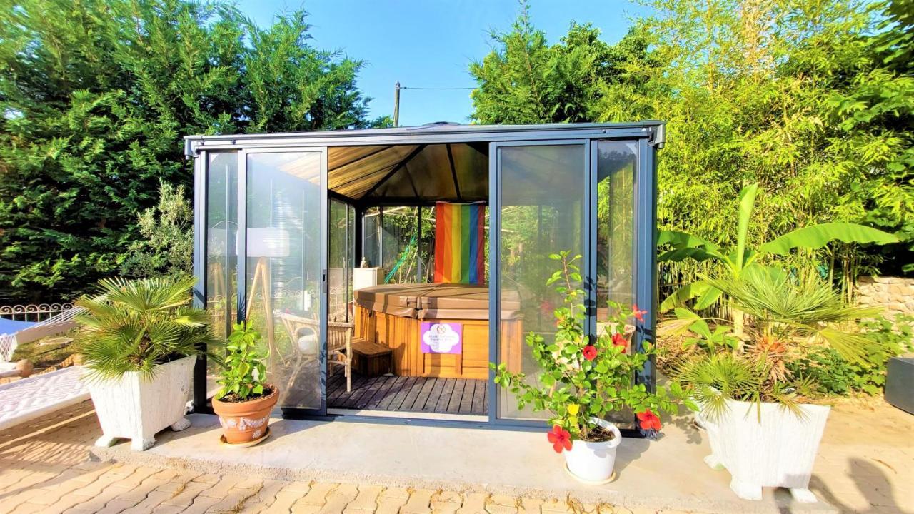La Bergerie Du Moulin (Adults Only) Bed & Breakfast Taradeau Bagian luar foto
